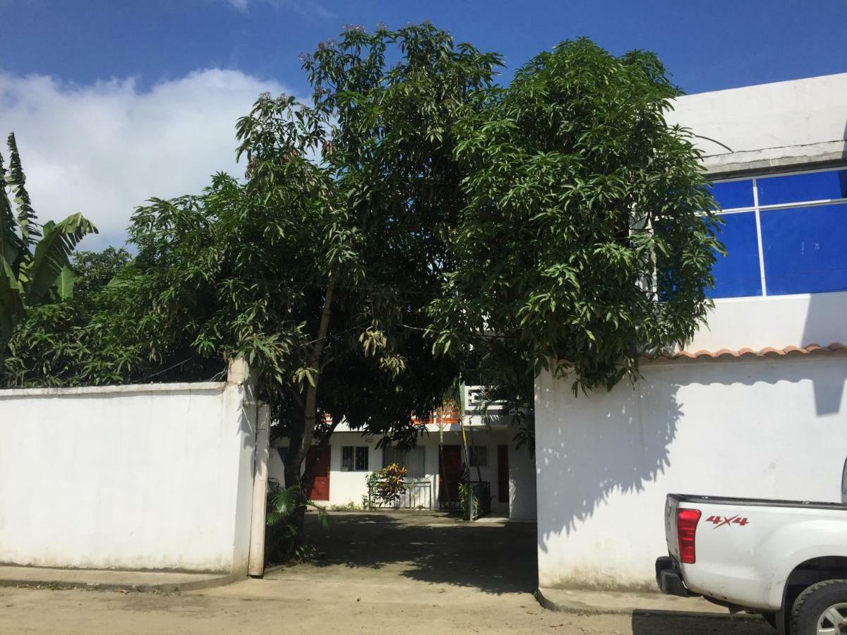 Hostal Sarai Pedernales Exterior foto