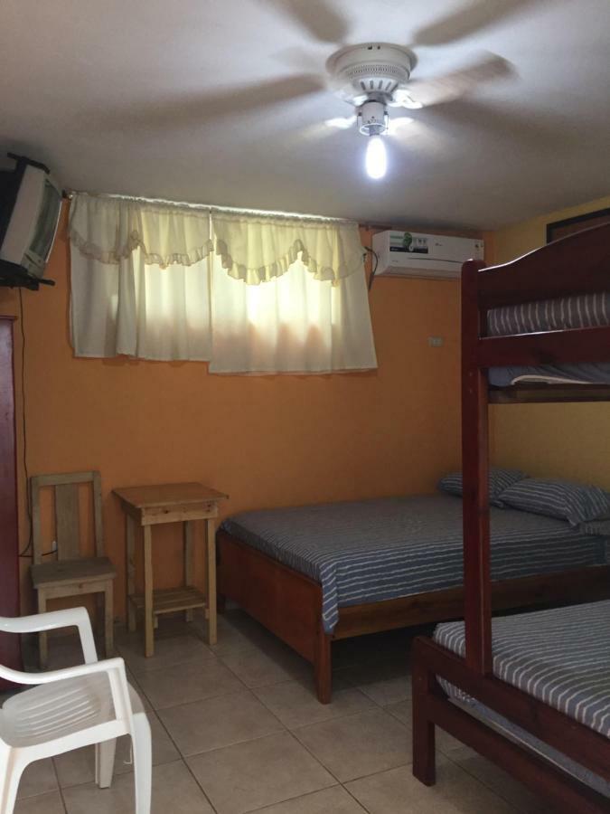 Hostal Sarai Pedernales Exterior foto